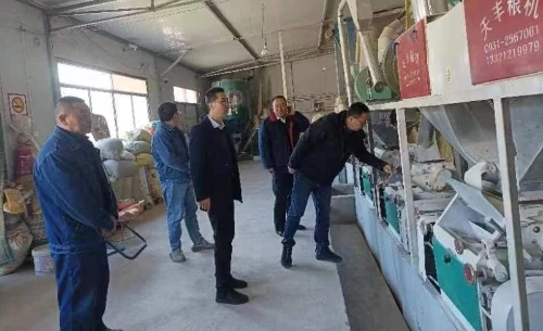 安定区人民政府 乡镇快讯 西巩驿镇涝池村:特色小杂粮开创致富新路子